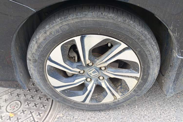 Used Honda Crider 2016 1.8L CVT Luxury Edition Exterior 4