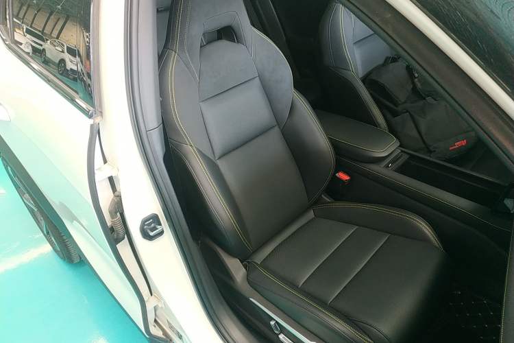 Used Lynk & Co 06 2025 Renew 1.5T Halo
