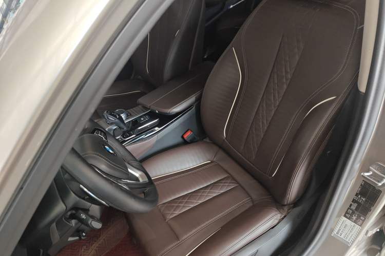 Used BMW 5 Series 2018 Facelifted 530Li xDrive Luxury Package
