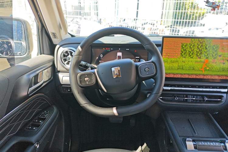 Used Tank 300 2025 2.0T Conqueror
