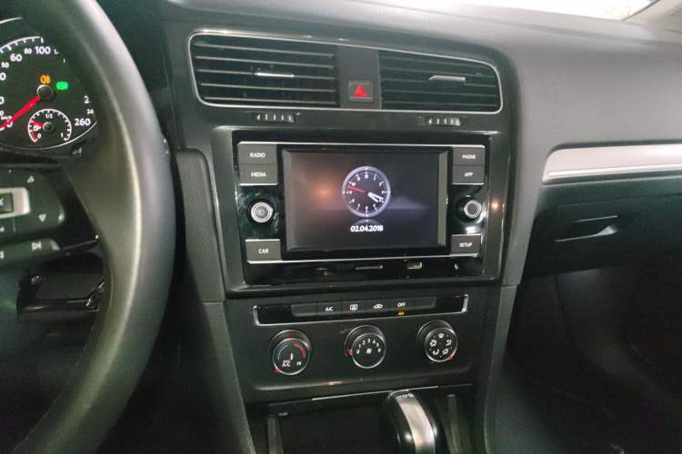 Used Volkswagen Golf 2018 230TSI Automatic Comfort Model
