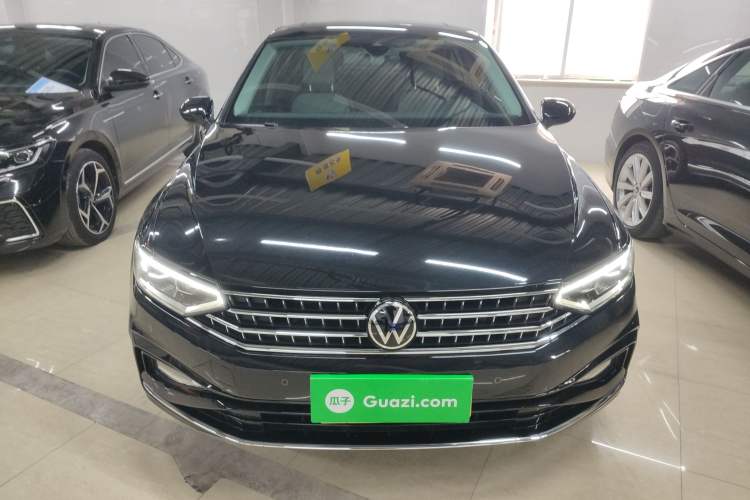 Used Volkswagen Magotan 2023 2 Million Units Commemorative Edition 330TSI DSG Luxury Version Front