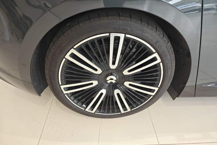 Used Nio ET9 2025 100 kWh
