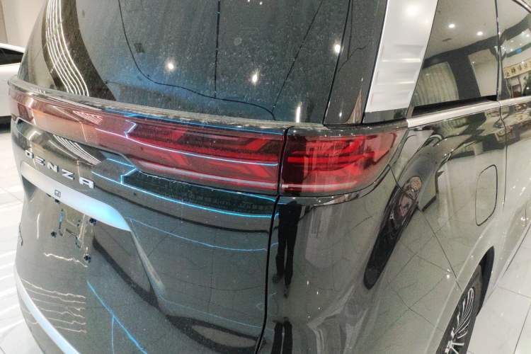 Used Denza D9 2024 DM-i 1050 Luxury Model Right Rear Taillight