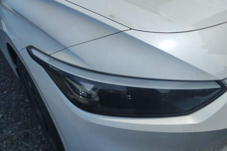 Used Volkswagen ID.7 VIZZION 2024 PRO Model Right Front Headlight