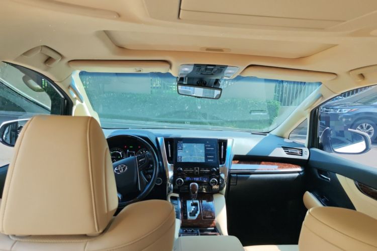 Used Toyota Alphard 2021 Dual-Engine 2.5L Luxury Edition