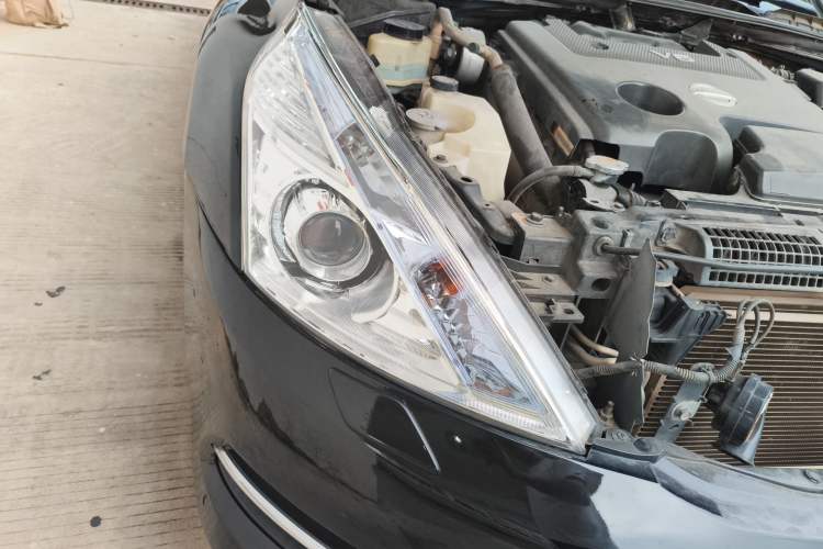 Used Nissan Teana 2011 2.5L XL Glory Edition Right Front Headlight