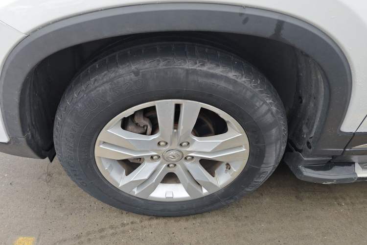 Used CHANGAN CS75 2016 2.0L Manual Luxury Version China V Standard Exterior 4