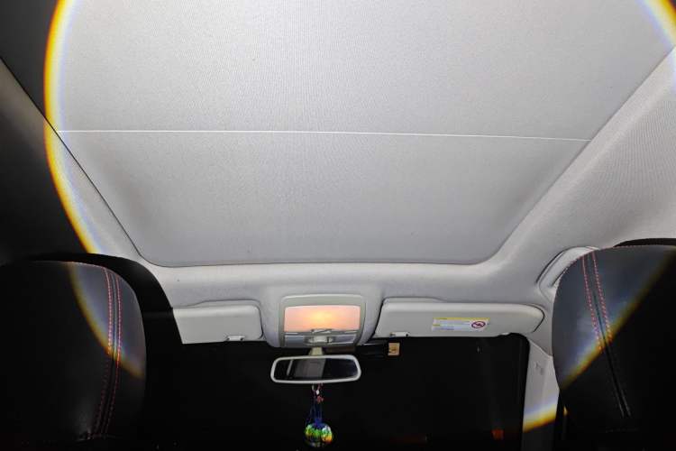 Used Zotye Domy X5 2015 1.5T CVT ZhiXian Model China IV Standard Headliner