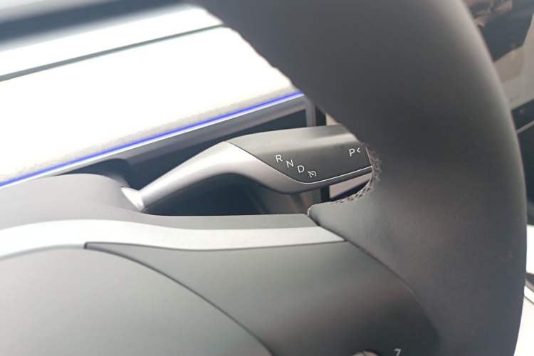 Used Tesla Model Y 2023 Rear-Wheel-Drive Version Gear Lever