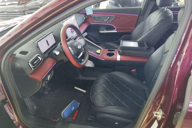 Used Chery Fulwin A9L 2025 Model, Four-Wheel Drive High-Energy Peak Edition Left Front Seat