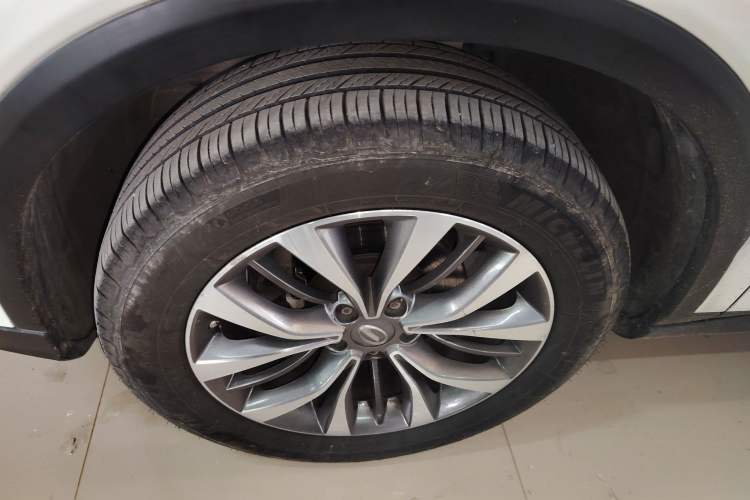 Used GAC Trumpchi GS8 2017 320T Two-Wheel Drive Luxury Smart Connectivity Version (7 Seats)