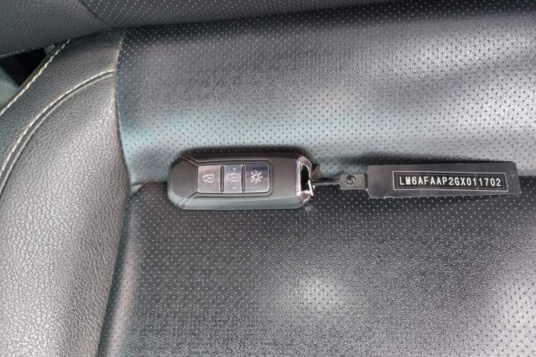 Used SWM X7 2016 1.5T Manual Luxury Edition 7 Seats
