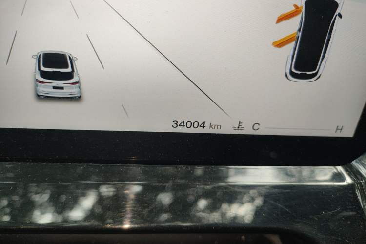 Used CHANGAN OSHAN Z6 2023 Blue Whale 1.5T DCT Smart Edition Odometer Close Up