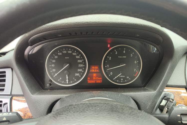 Used BMW X5 2011 xDrive35i Leading Model