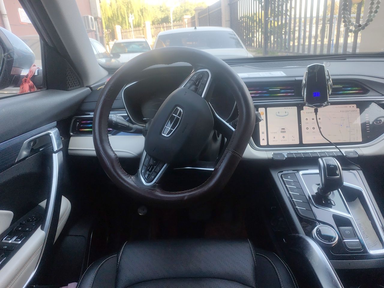Geely Auto Emgrand X7 Sport 2022 Boyue X 1.8TD DCT ZhiZun Edition — снимка 10