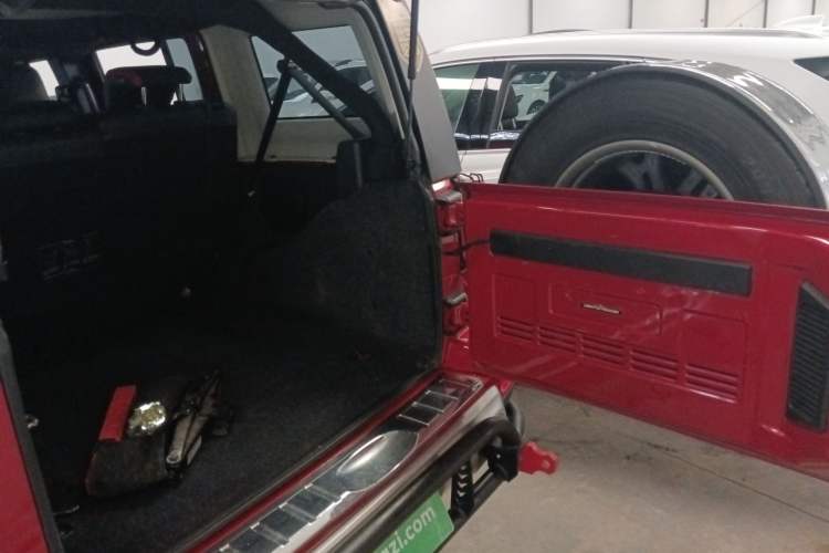 Used BAIC Off-Road BJ40 2019 2.3T Automatic Four-Wheel Drive Urban Hunter Edition Premium Model China VI Emission Standard