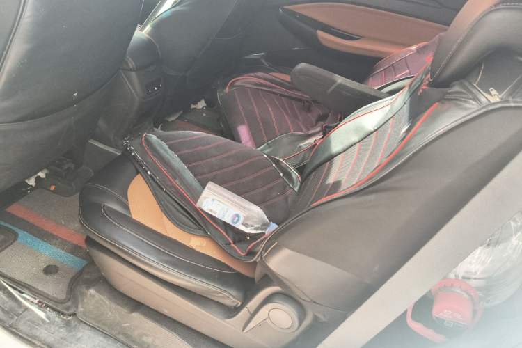 Used Wuling Hongguang S3 2018 1.5T Manual Luxury Model China V Standard