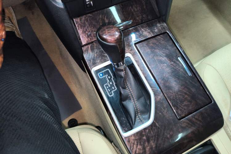 Used Toyota Camry 2016 2.0G 10th Anniversary Leading Edition