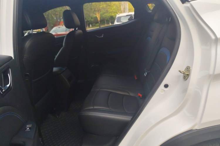 Used Dongfeng Fengon E3 2019 EV Zhiyue Model Left Rear Seat