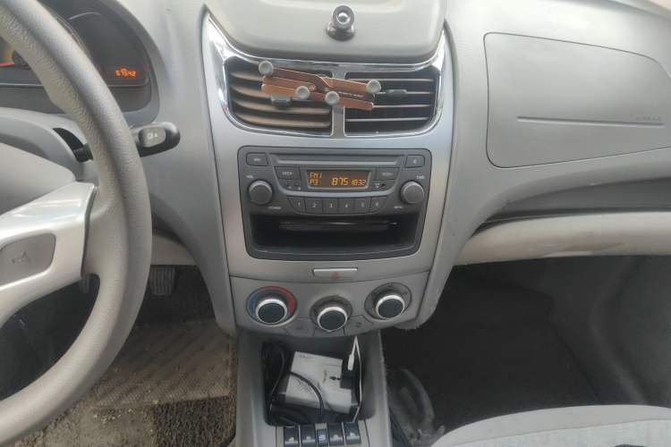 Used Chevrolet Sail 2010 Sedan 1.2L Manual Warm Edition