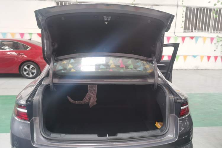 Used Geely Auto Preface 2025 Dongfang Yao 2.0TD Jin Chao Edition Trunk