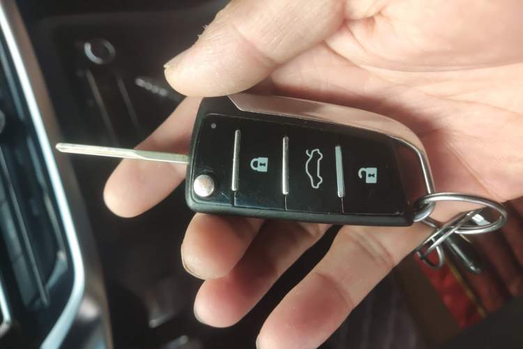 Used JAC Group Refine R3 2018 1.6L Manual Luxury Sunroof Model Vehicle Key