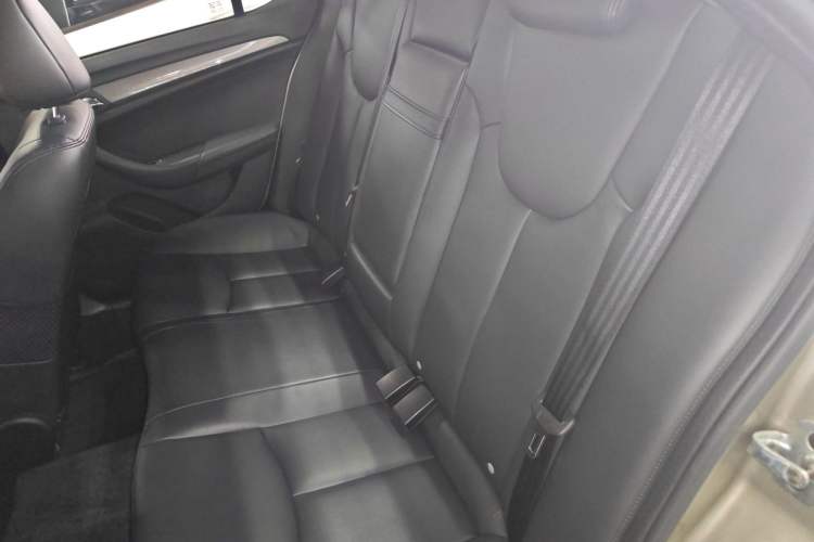 Used Roewe 360 2015 20T TST Deluxe Edition
