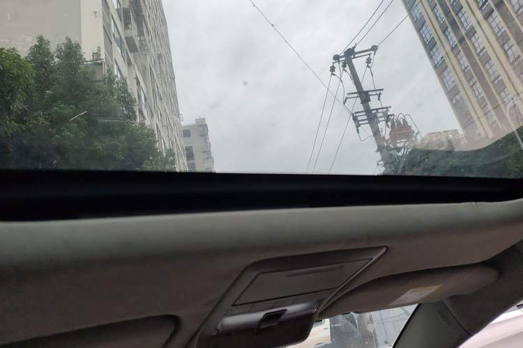 Used Chevrolet Captiva 2015 2.4L 4x4 Flagship Edition 7-Seater