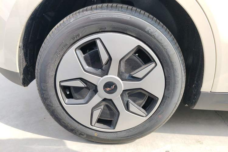 Used JAC Yiwei 3 2024 Zhi'ai Edition 330km Air Right Rear Wheel Hub