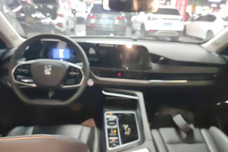 Used Bestune B70 2025 Dragon Edition 1.5T Enjoyment Model