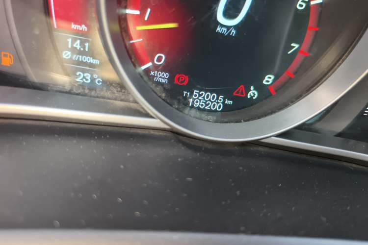 Used Volvo V40 2013 2.0T Zhiya Edition