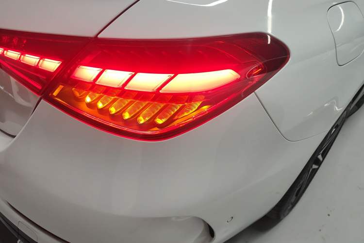 Used Mercedes-Benz C-Class 2023 Second Facelift C 260 L Starry Night Sports Edition Exterior 3