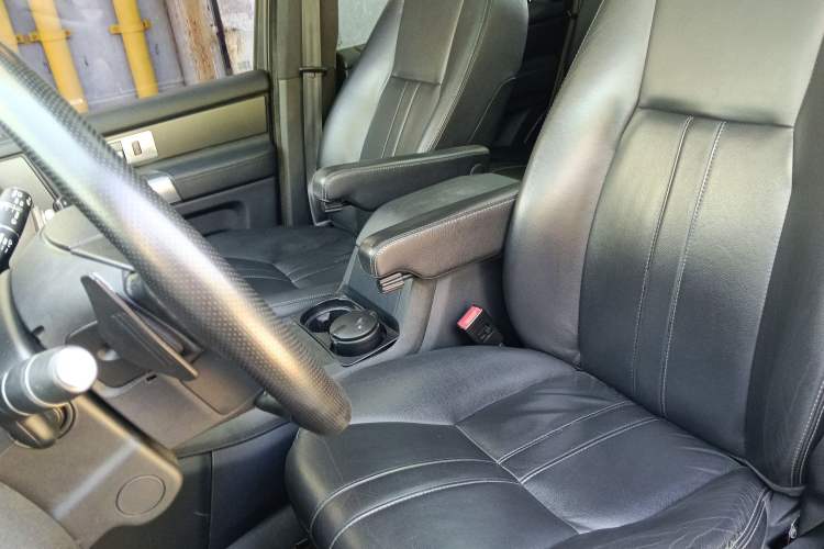 Used Land Rover Discovery 2015 3.0 SC V6 SE