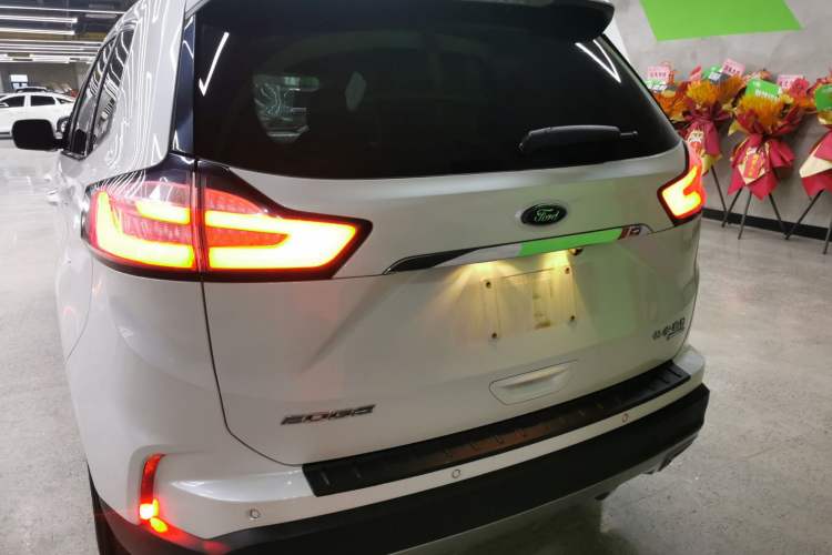 Used Ford Edge 2020 EcoBoost 245 Two-Wheel-Drive Titanium 5-Seater
