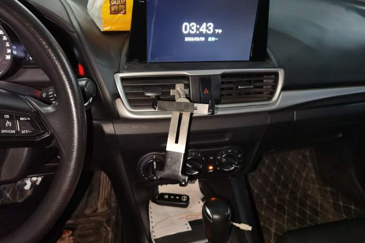 Used Mazda Mazda 3 Axela 2019 Cloud-Controlled Version Sedan 1.5L Automatic Comfort Trim China V Standard