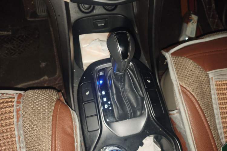 Used Hyundai Grand SantaFe 2013 3.0L 6-seat 4x4 Comfort Edition
