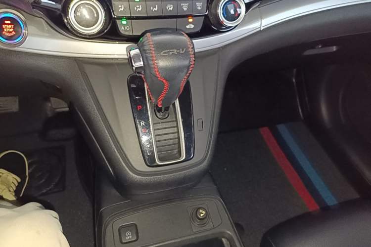 Used Honda CR-V 2016 2.0L two-wheel drive Urban Edition
