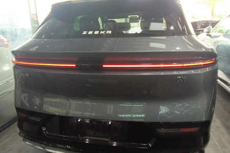 Used Zeekr 7X 2025 100kWh Long-Range All-Wheel Drive Intelligent Driving Version Rear