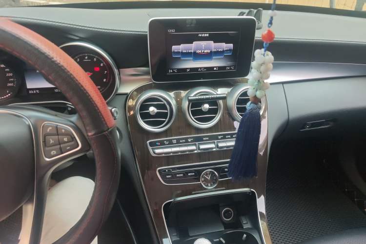 Used Mercedes-Benz C-Class 2016 C 200 L
