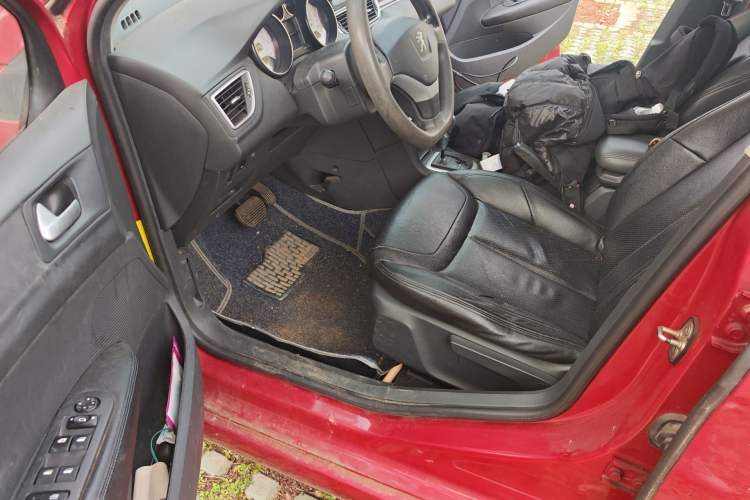 Used Peugeot 308 2012 1.6L Automatic YouShang Model Driver Seat