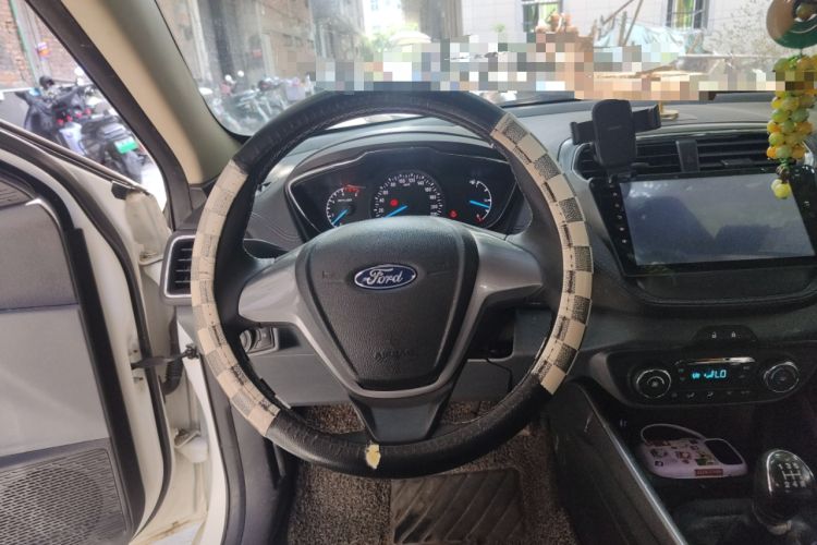 Used Ford Escort 2015 1.5L Manual Fashion Edition