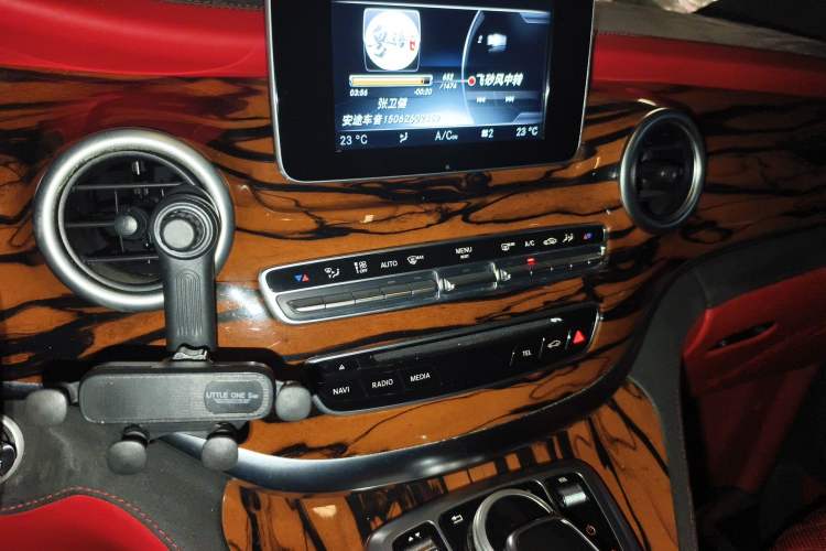 Used Mercedes-Benz V-Class 