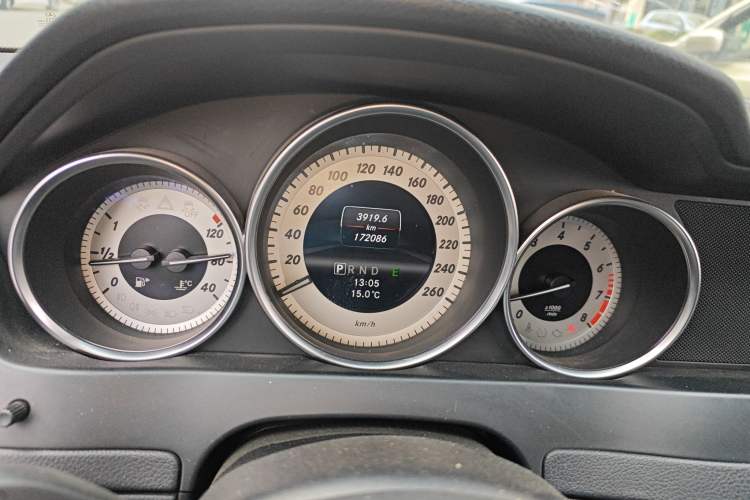 Used Mercedes-Benz C-Class 2011 C 300 Fashion Model Instrument Cluster