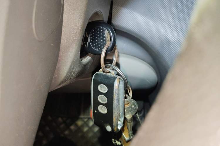 Used Chevrolet Sail 2010 Sedan 1.2L Manual Warm Edition Vehicle Key