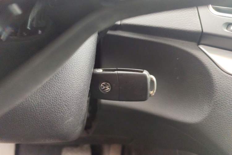 Used Volkswagen Sharan 2016 380TSI Clear Blue Limited Edition