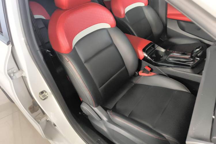 Used MG 5 2023 180 DVVT CVT Luxury Edition
