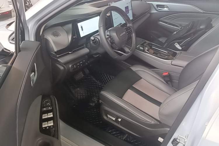 Used AION S Plus 2023 70 Enjoyment Edition Ternary Lithium