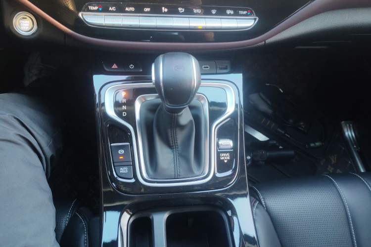 Used GAC Trumpchi M6 2023 PRO 270T DCT Luxury Edition Gear Lever