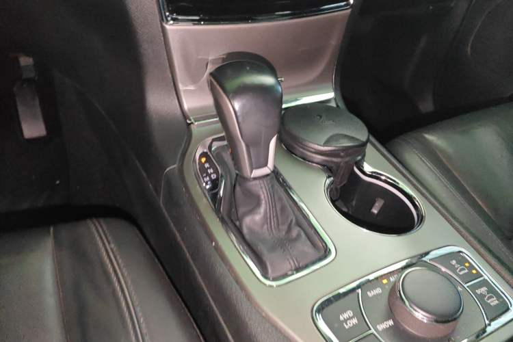 Used Jeep Grand Cherokee 2020 3.0L Professional Navigation Edition